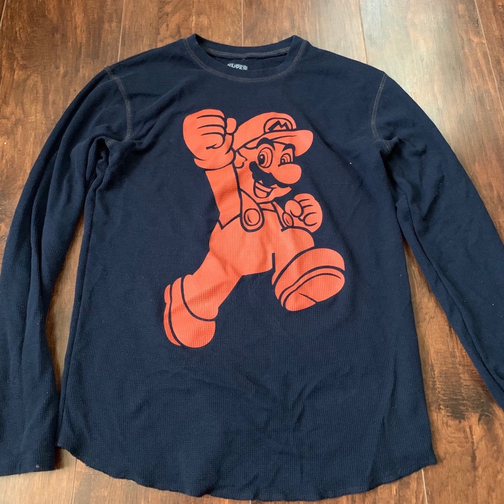 Super Mario long sleeve shirt